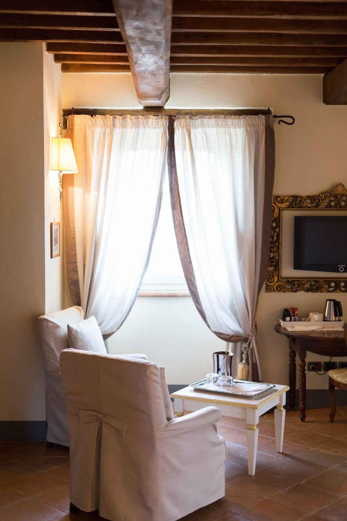 Гостевой дом La Palazzetta Del Vescovo Fratta Todina Экстерьер фото